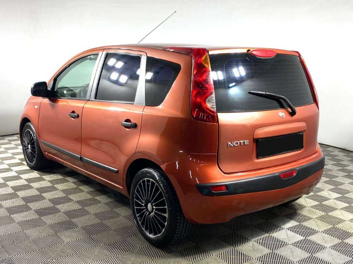 Nissan Note с пробегом — 2006 год. Фото: #6