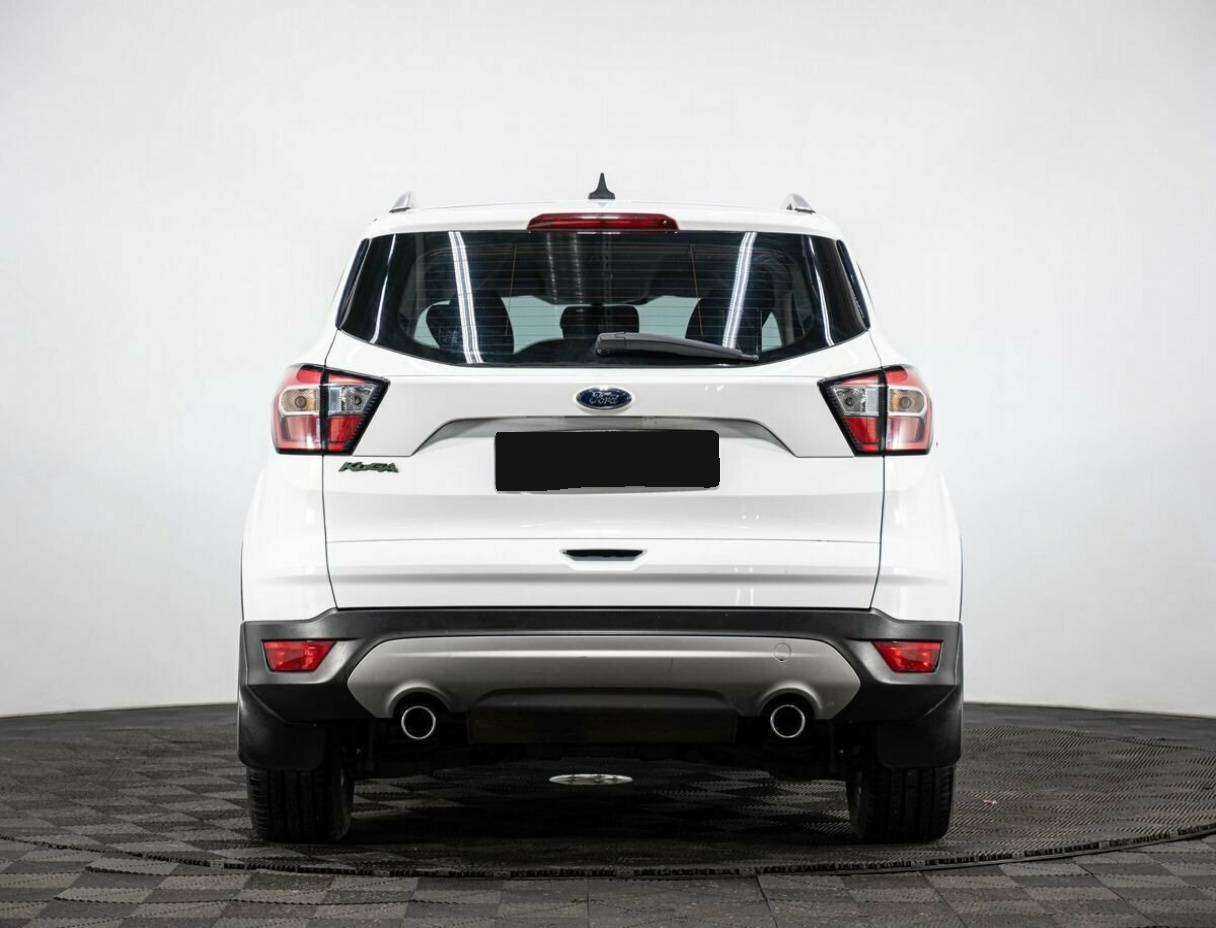 Ford Kuga с пробегом — 2017 год. Фото: #4