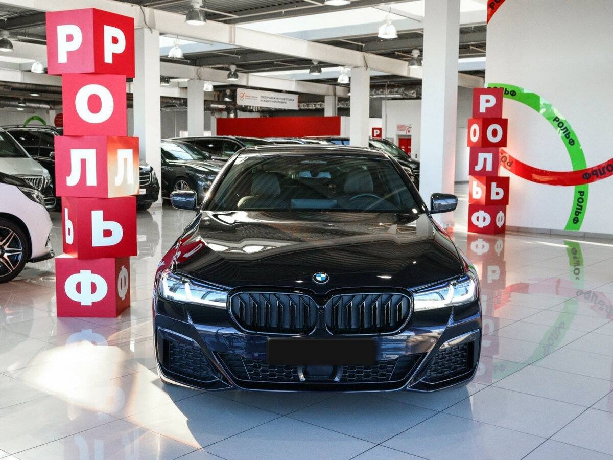 BMW 5 серии с пробегом — 2022 год. Фото: #1