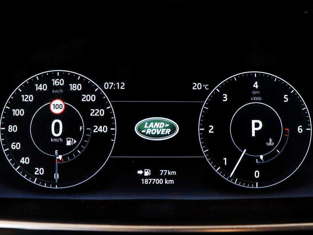 Land Rover Range Rover с пробегом — 2017 год. Фото: #7