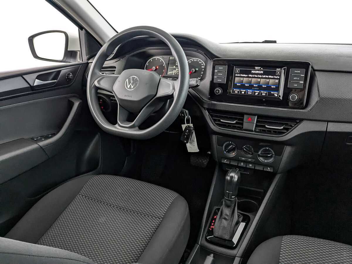 Volkswagen Polo с пробегом — 2020 год. Фото: #21