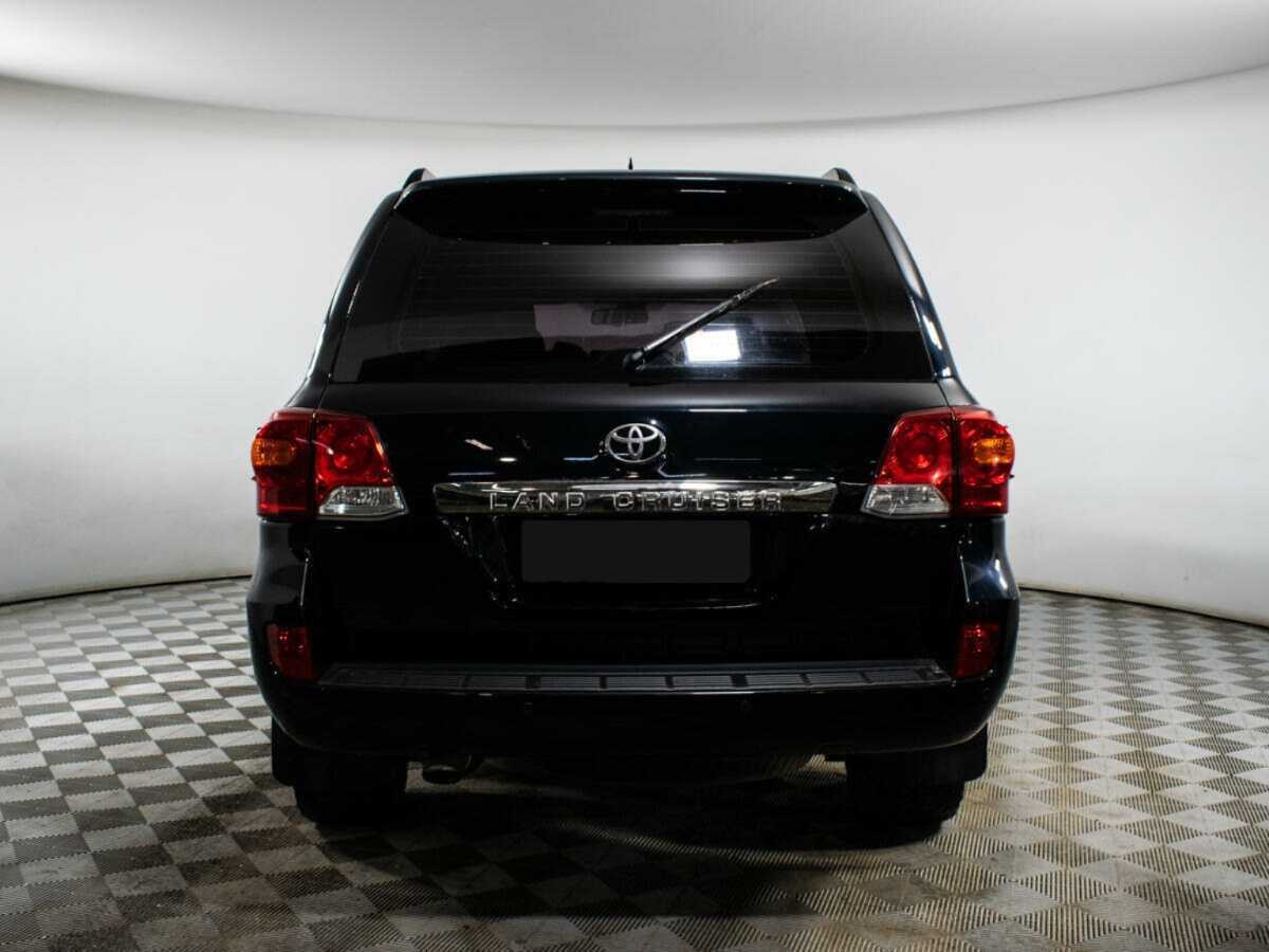 Toyota Land Cruiser с пробегом — 2015 год. Фото: #5