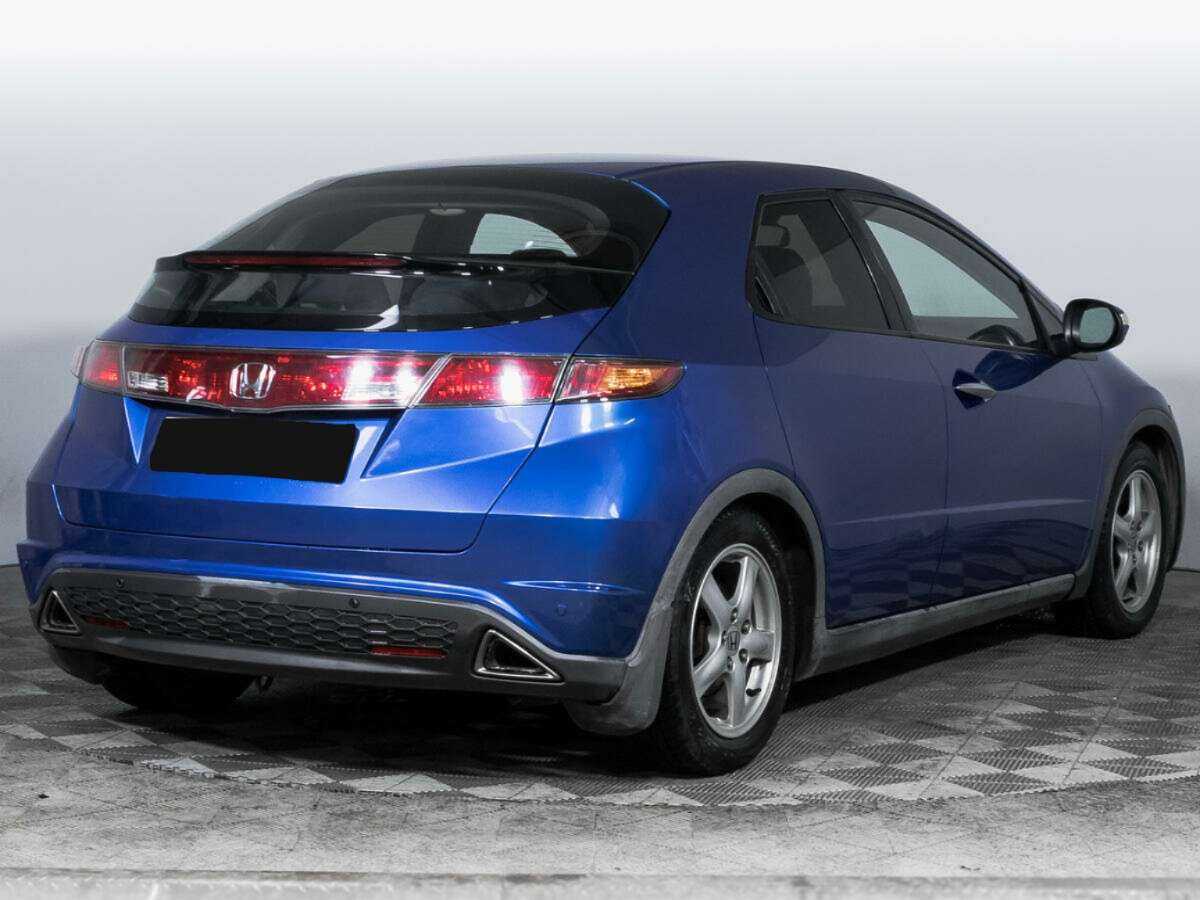 Honda Civic с пробегом — 2006 год. Фото: #4