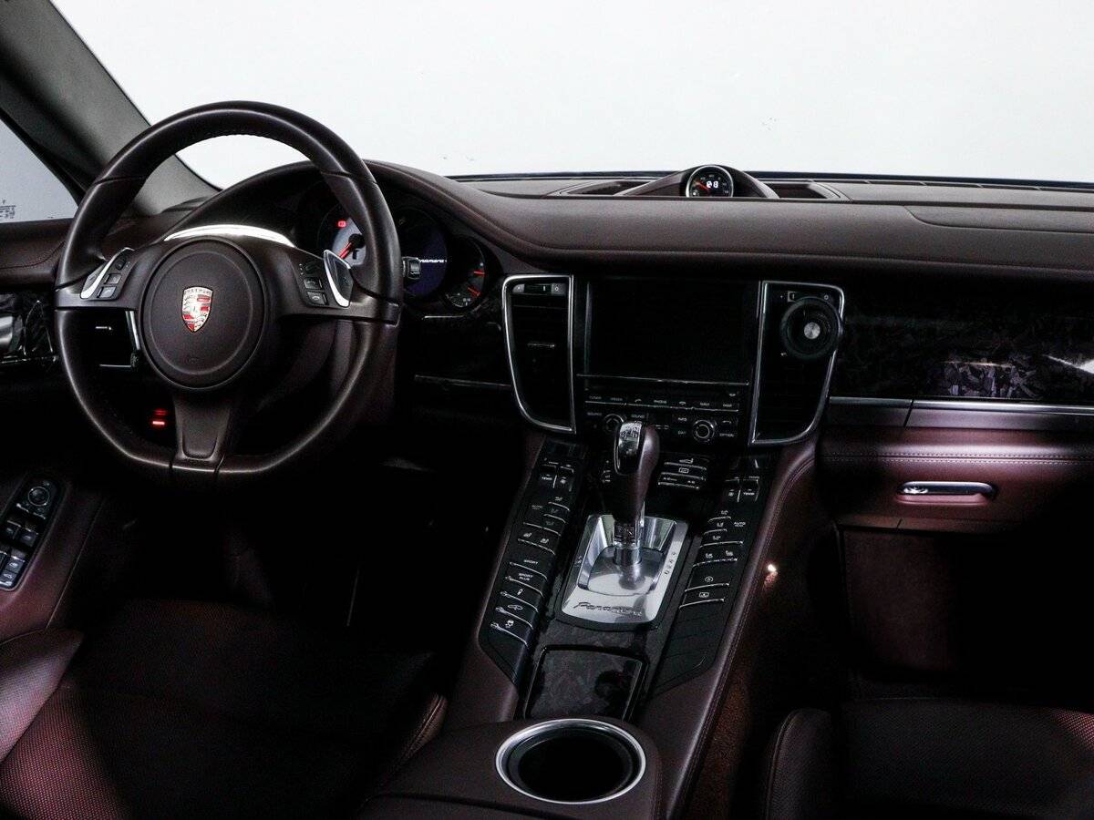 Porsche Panamera с пробегом — 2013 год. Фото: #11