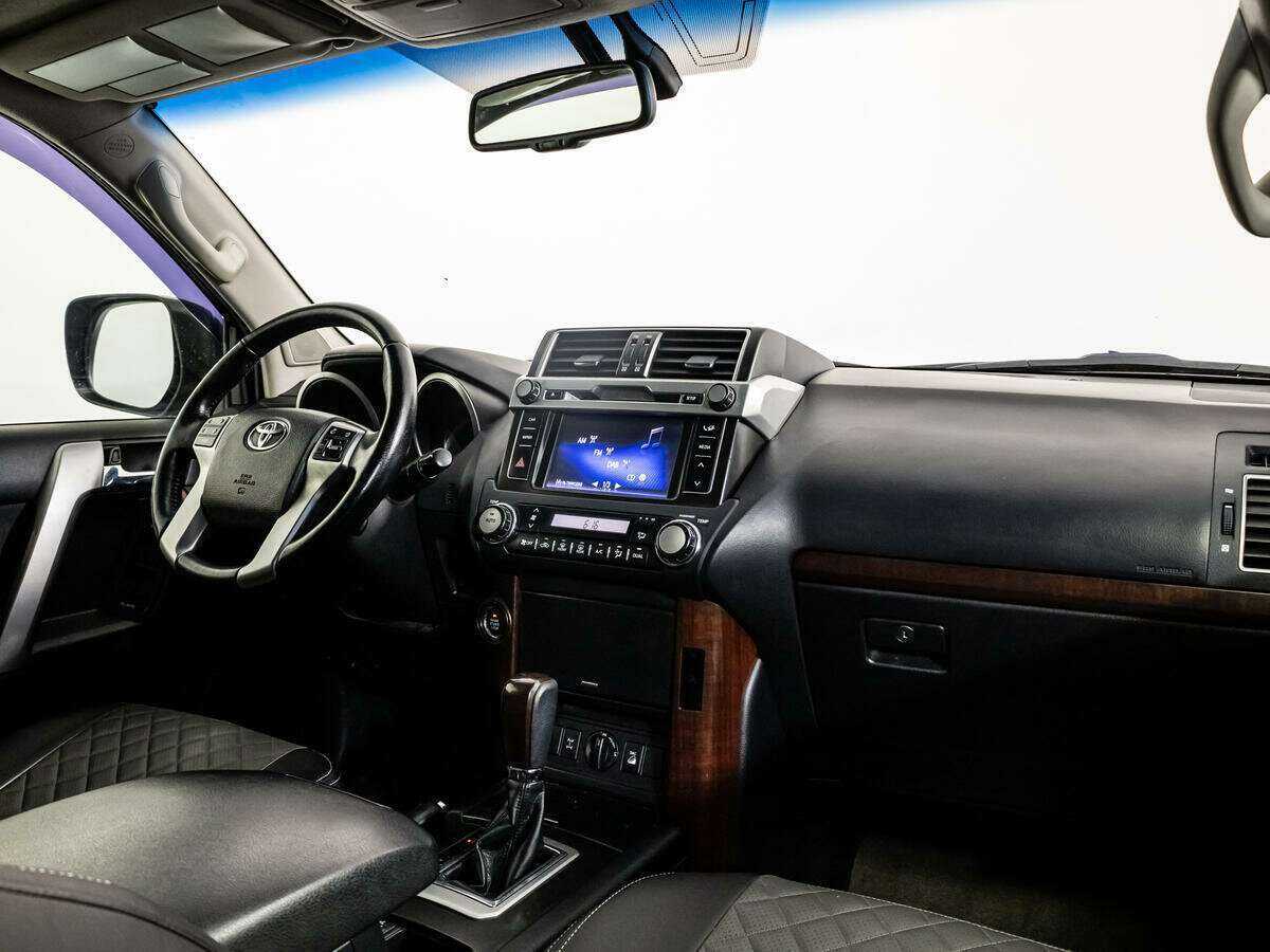 Toyota Land Cruiser Prado с пробегом — 2014 год. Фото: #8