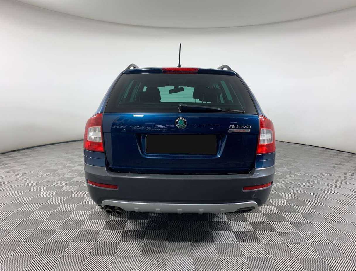 Skoda Octavia с пробегом — 2011 год. Фото: #5
