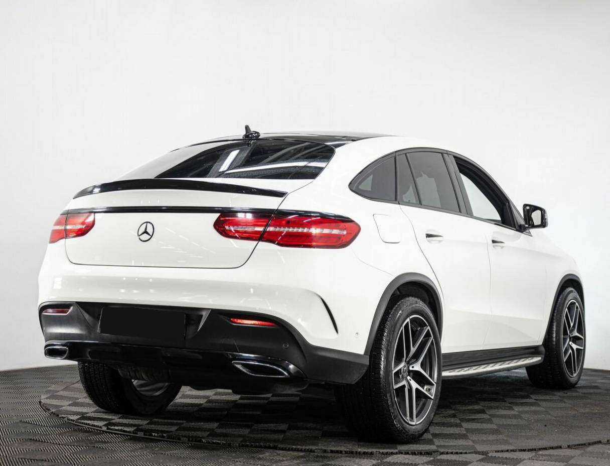 Mercedes-Benz GLE Coupe с пробегом — 2017 год. Фото: #5