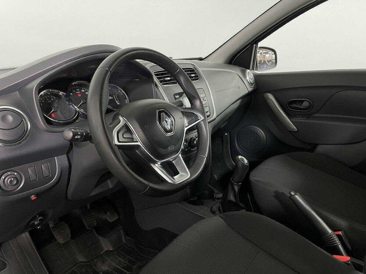 Renault Logan с пробегом — 2019 год. Фото: #12