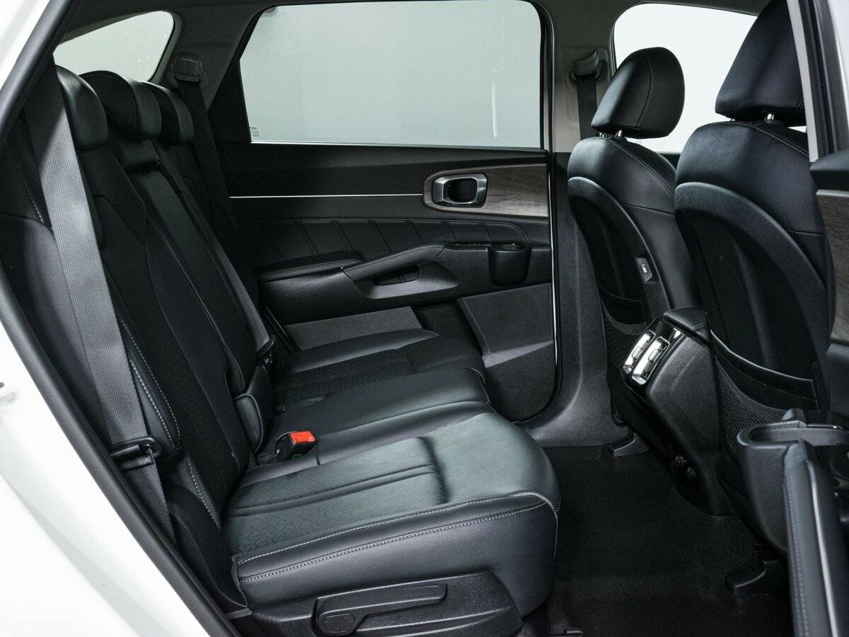 Kia Sorento с пробегом — 2023 год. Фото: #12