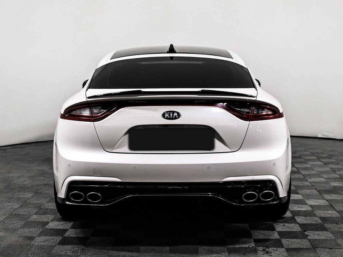 Kia Stinger с пробегом — 2019 год. Фото: #5