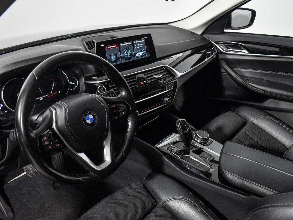 BMW 5 серии с пробегом — 2017 год. Фото: #8