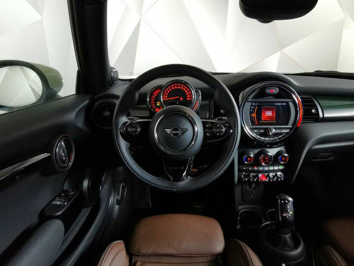 Mini Hatch с пробегом — 2019 год. Фото: #14