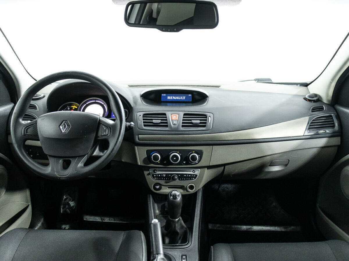 Renault Megane с пробегом — 2009 год. Фото: #12