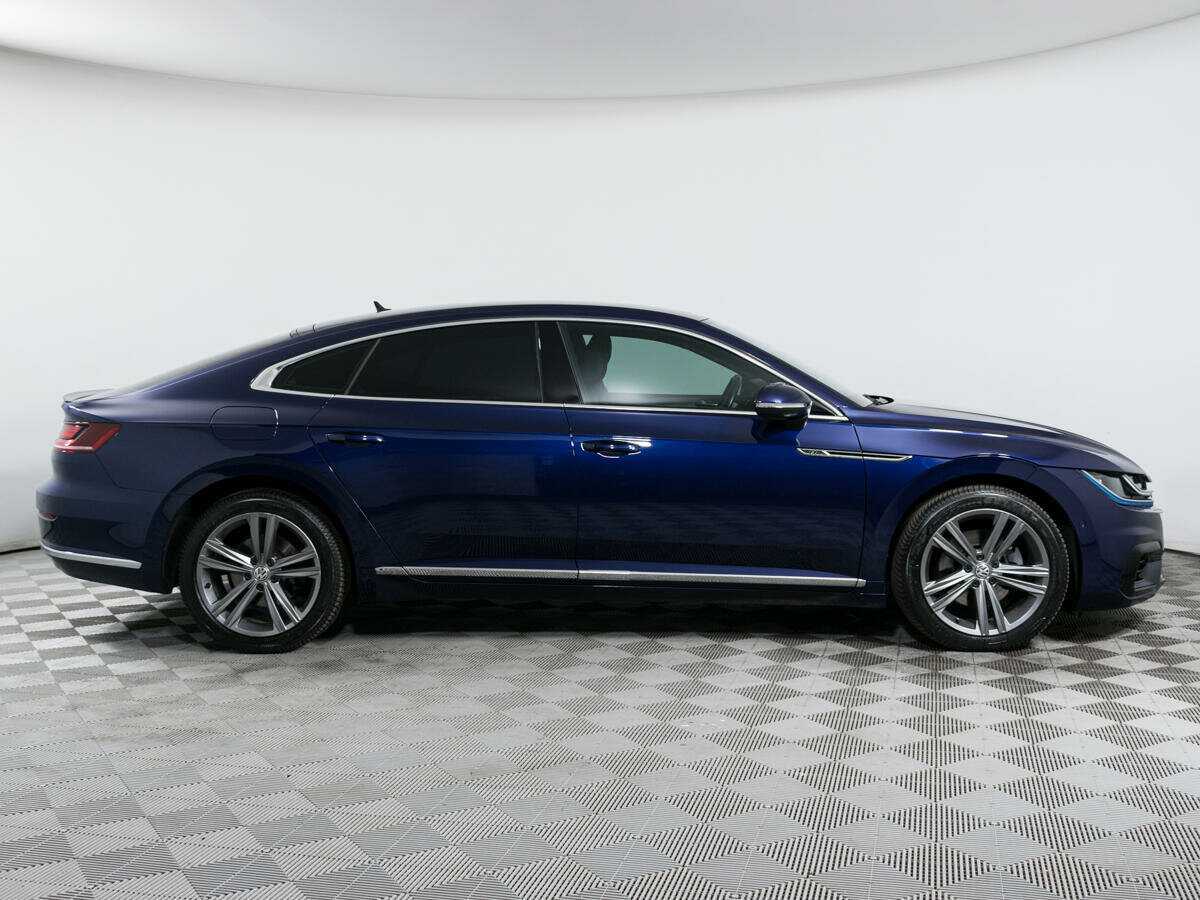 Volkswagen Arteon с пробегом — 2017 год. Фото: #3