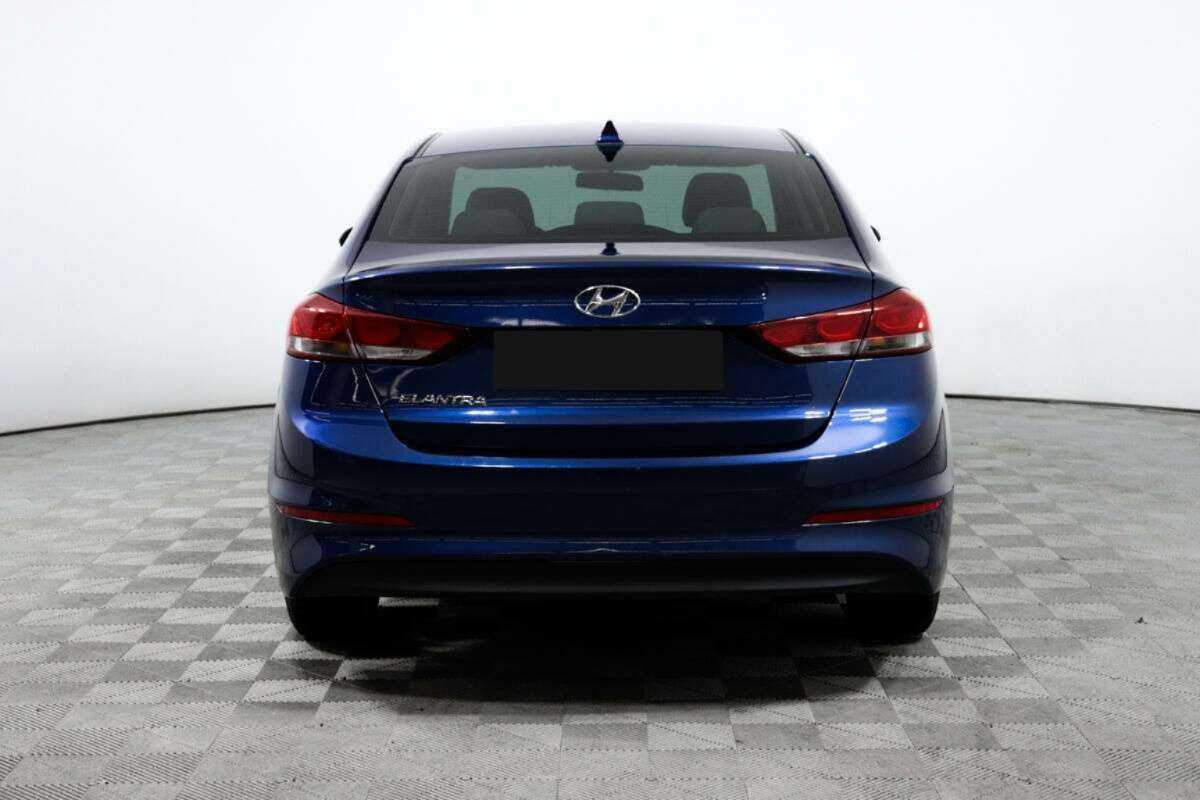 Hyundai Elantra с пробегом — 2016 год. Фото: #5