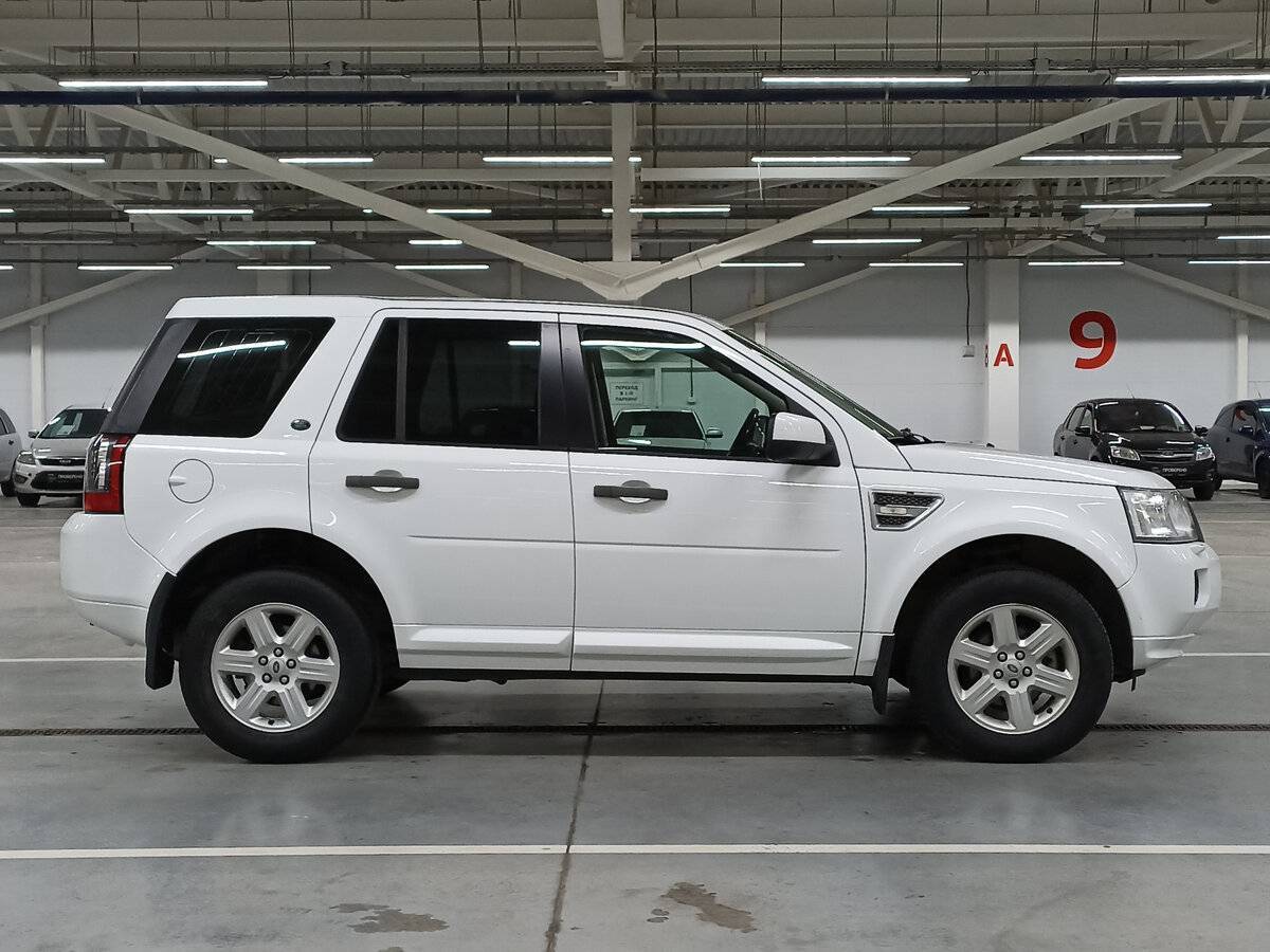 Land Rover Freelander с пробегом — 2012 год. Фото: #3