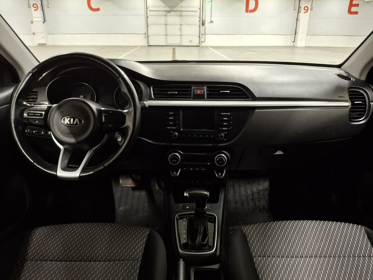 Kia Rio с пробегом — 2019 год. Фото: #13