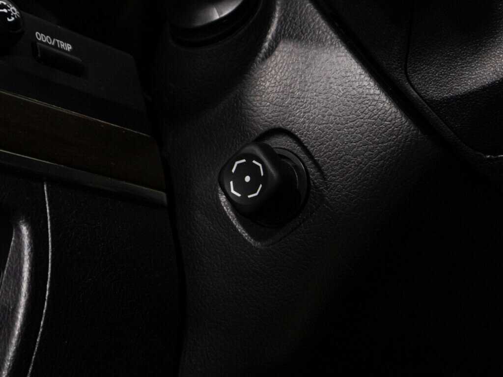 Toyota Land Cruiser с пробегом — 2016 год. Фото: #21