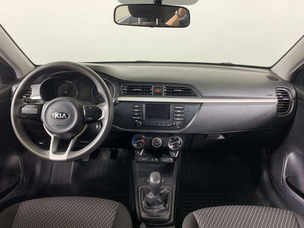 Kia Rio с пробегом — 2019 год. Фото: #9
