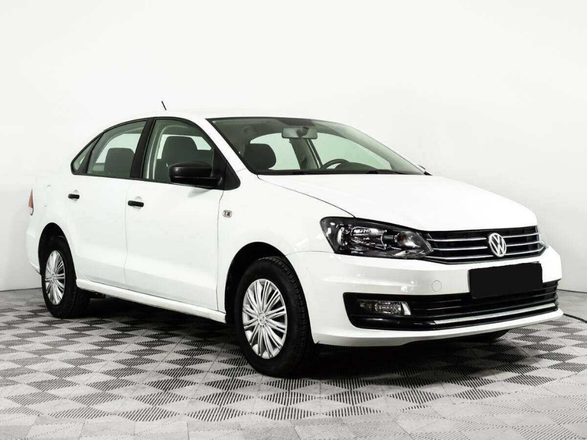 Volkswagen Polo с пробегом — 2015 год. Фото: #2