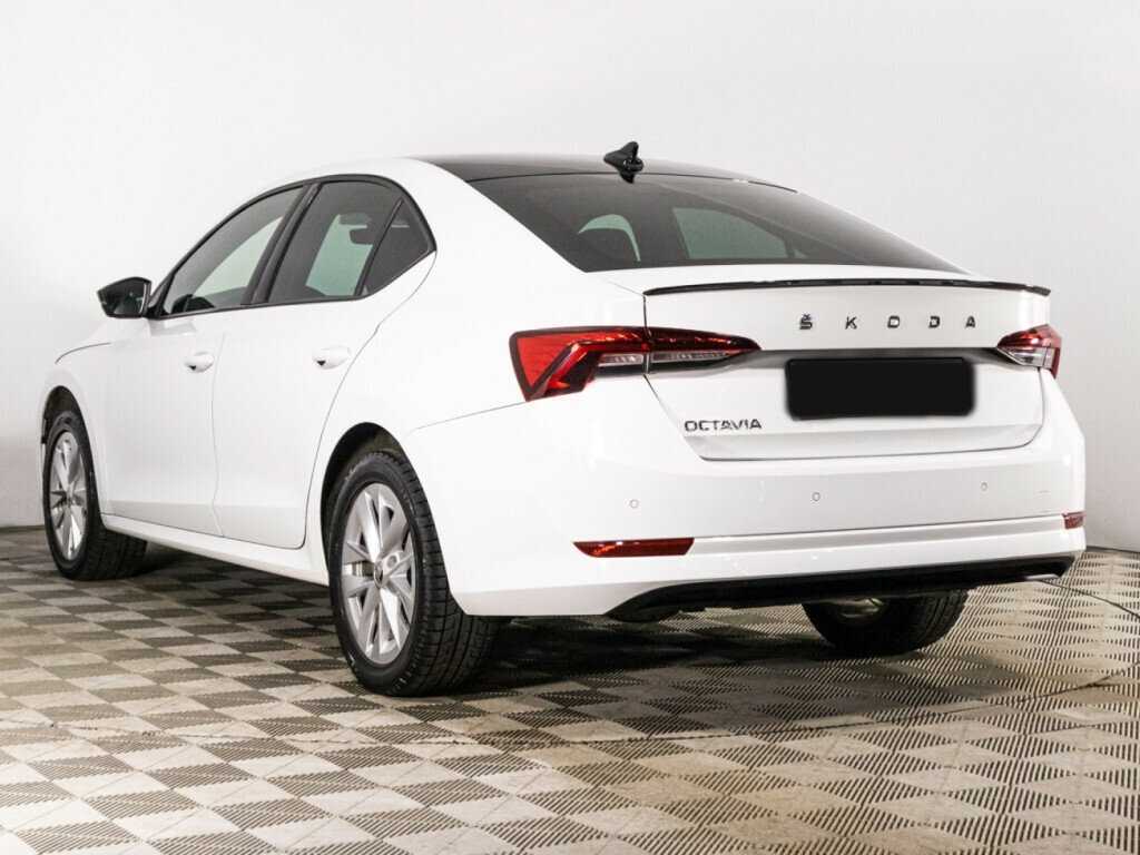 Skoda Octavia с пробегом — 2021 год. Фото: #6
