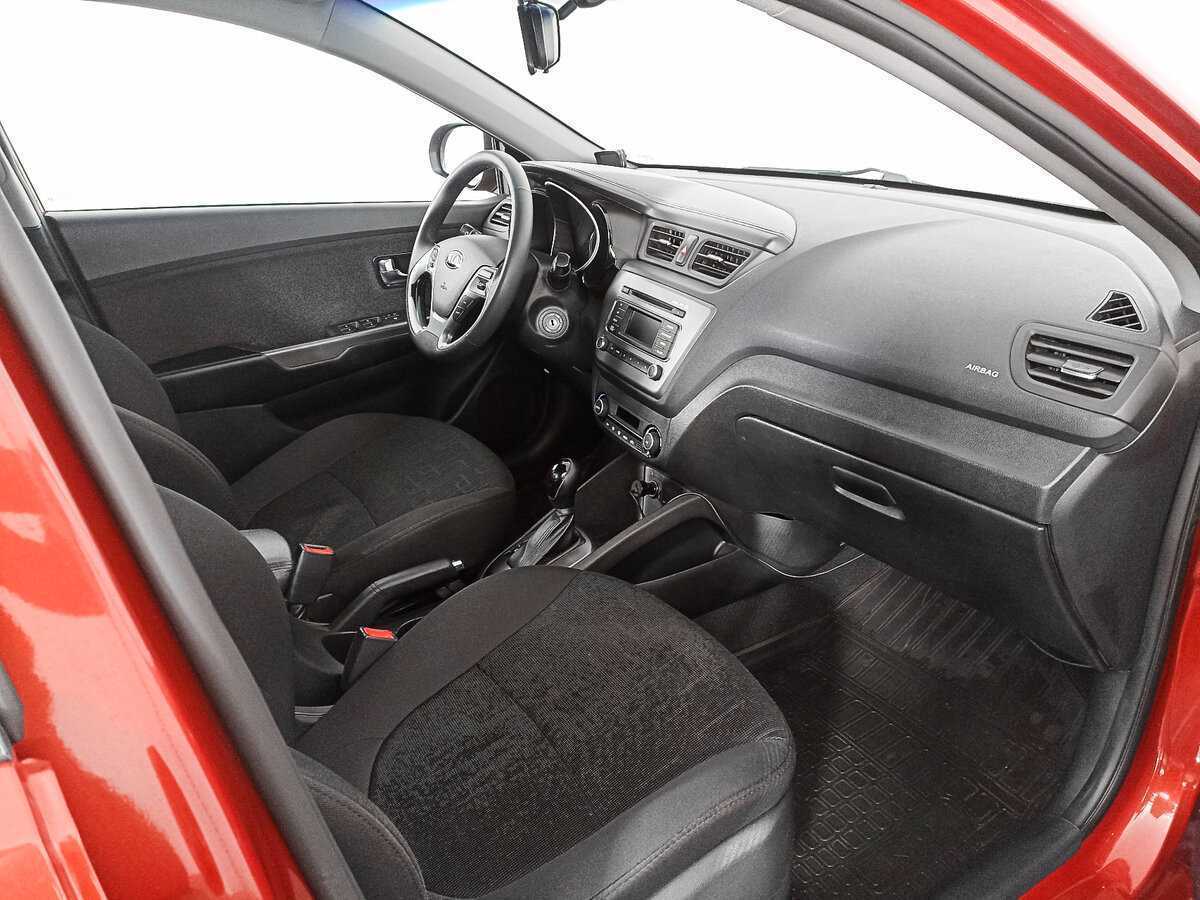 Kia Rio с пробегом — 2016 год. Фото: #8