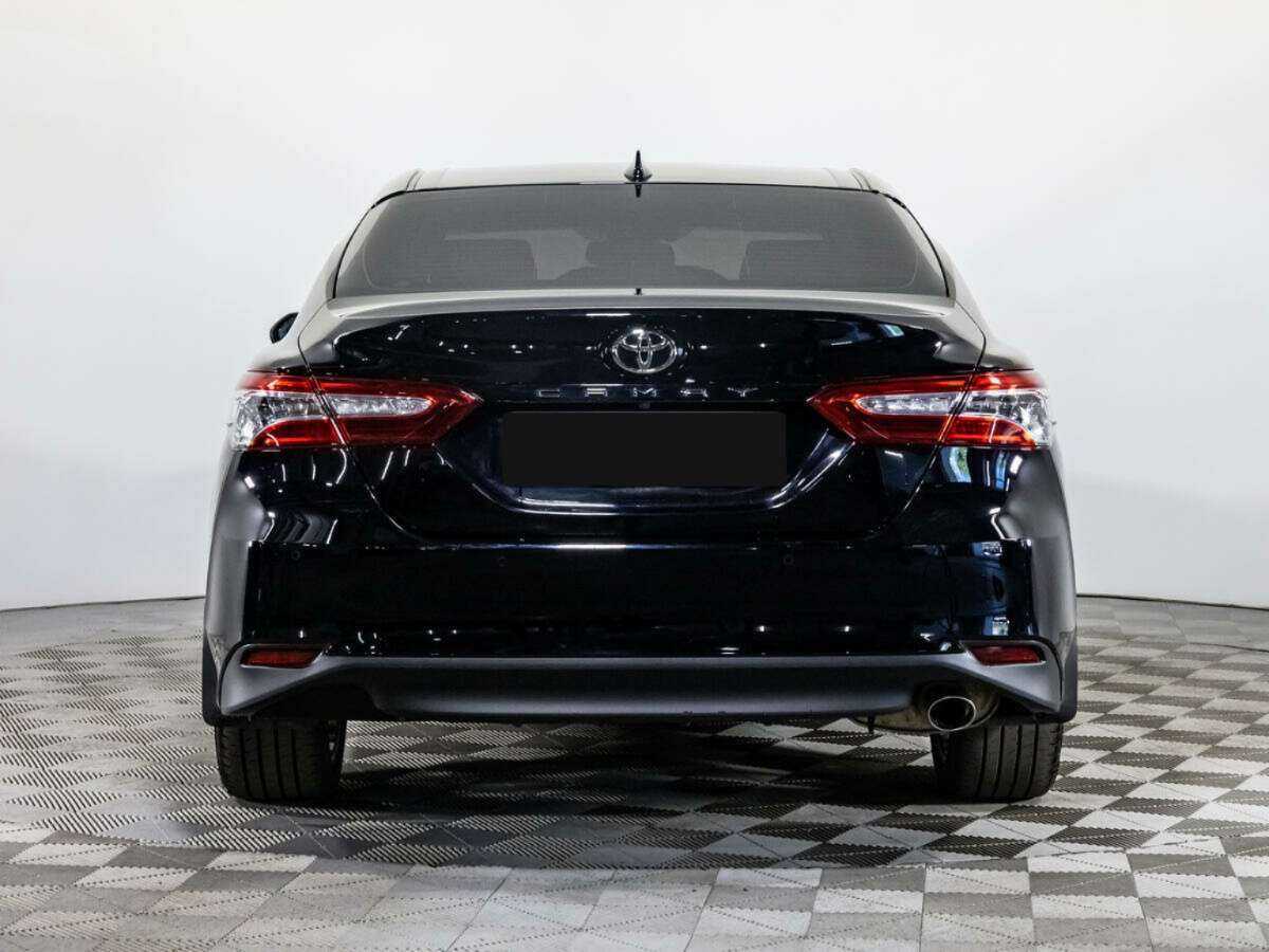 Toyota Camry с пробегом — 2021 год. Фото: #4