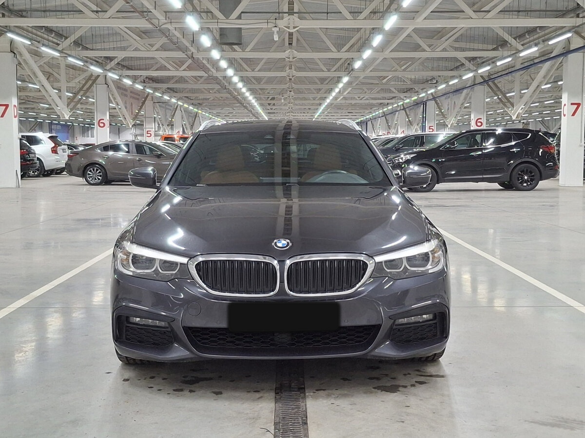 BMW 5 серии с пробегом — 2018 год. Фото: #1