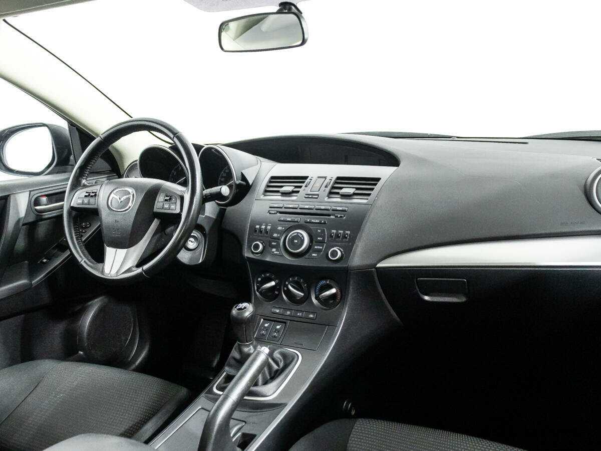 Mazda 3 с пробегом — 2011 год. Фото: #8