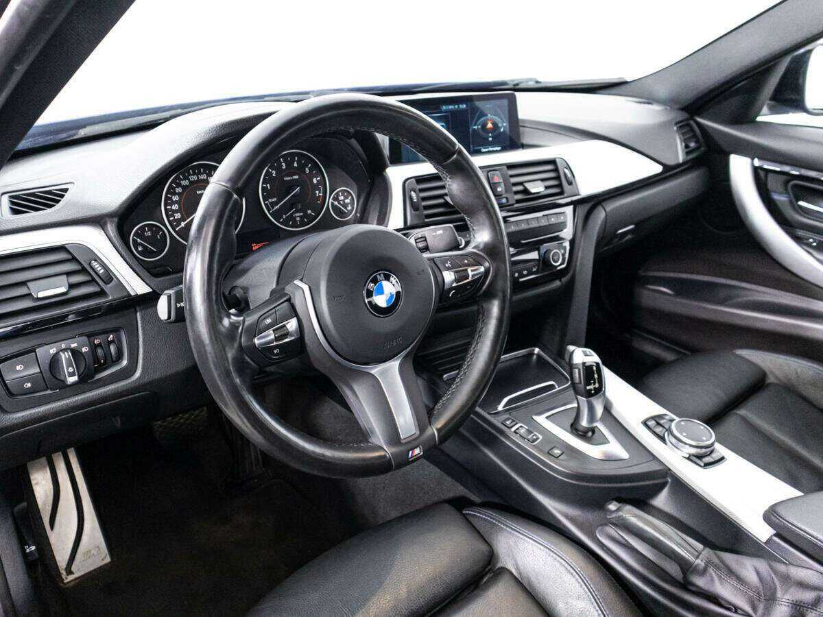 BMW 3 серии с пробегом — 2018 год. Фото: #10
