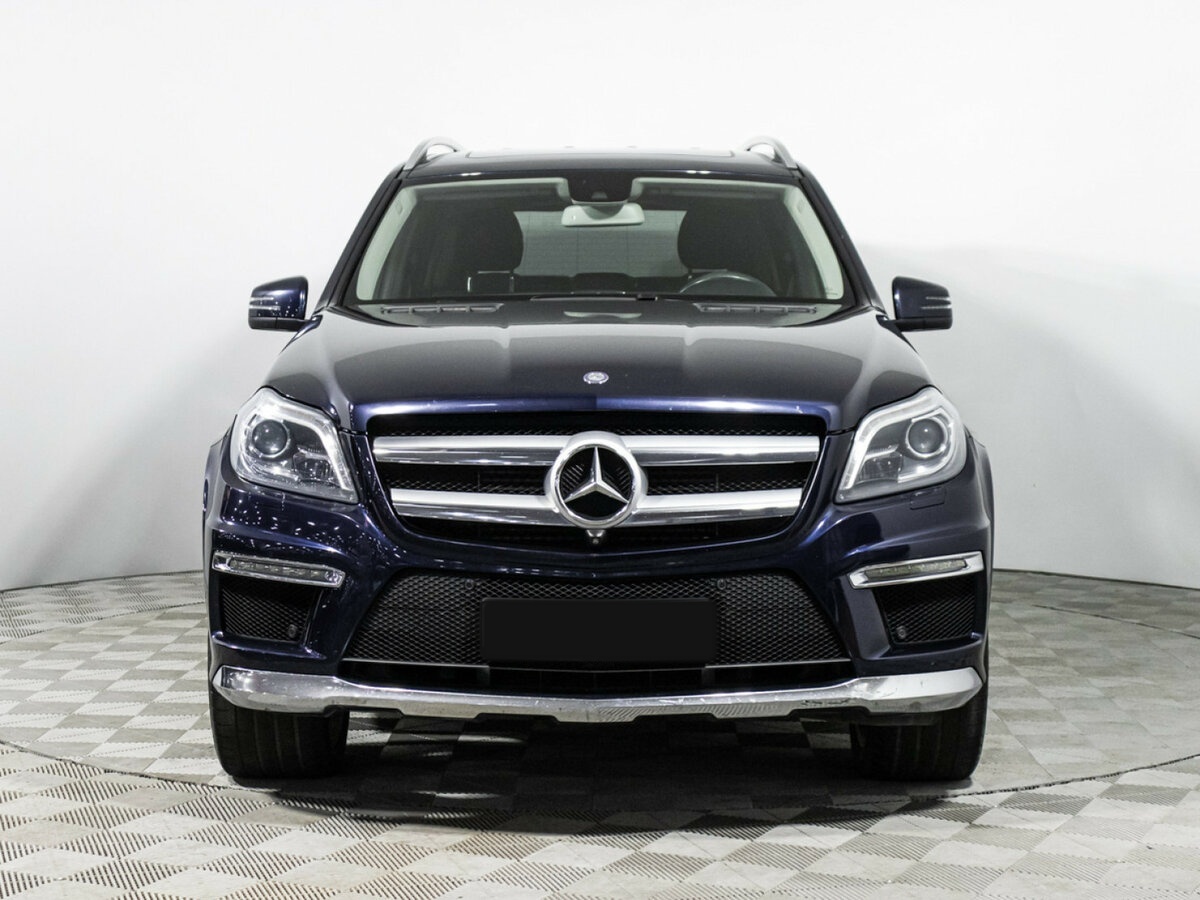 Mercedes-Benz GL-Класс с пробегом — 2015 год. Фото: #1