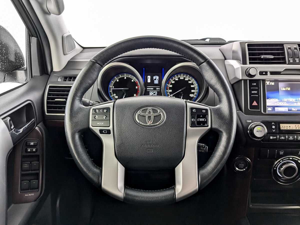 Toyota Land Cruiser Prado с пробегом — 2017 год. Фото: #17