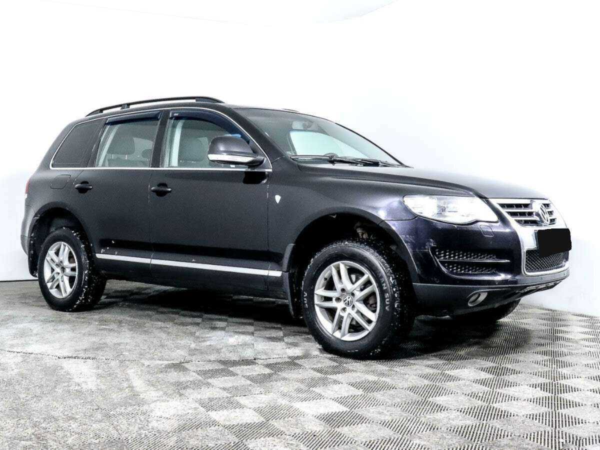 Volkswagen Touareg с пробегом — 2008 год. Фото: #2
