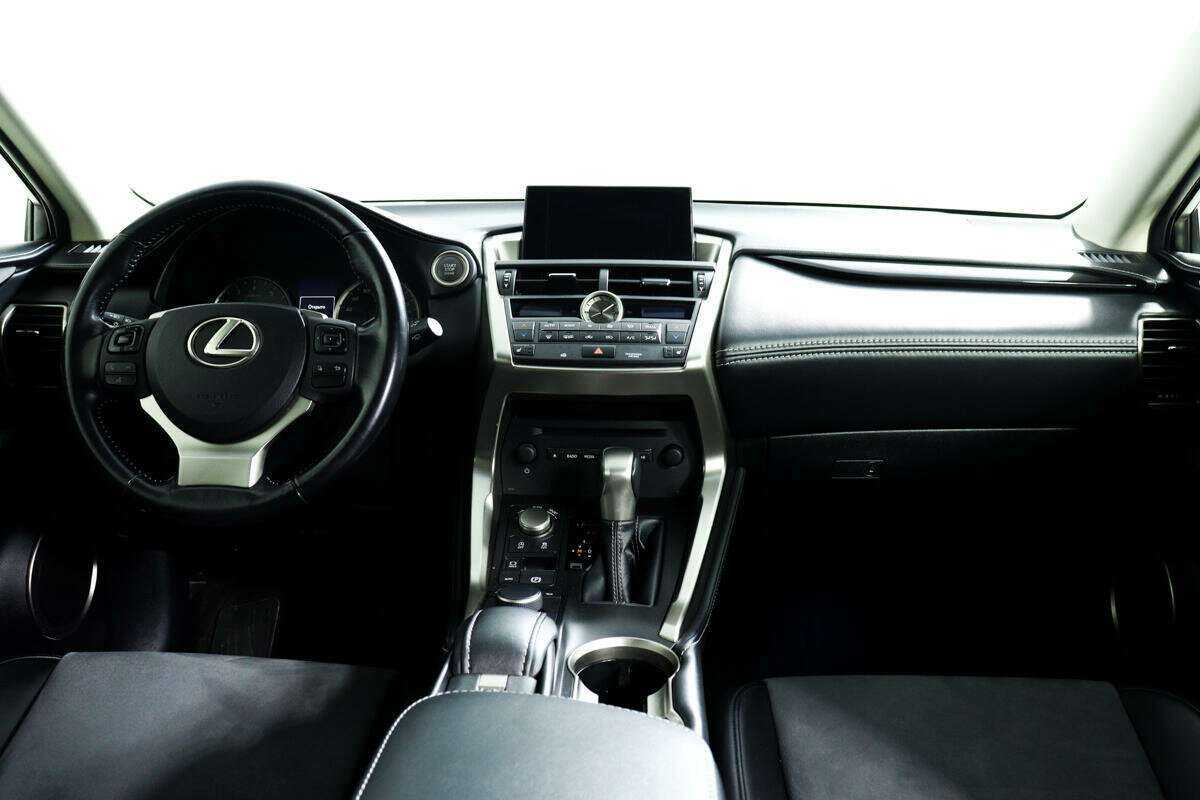 Lexus NX с пробегом — 2016 год. Фото: #10