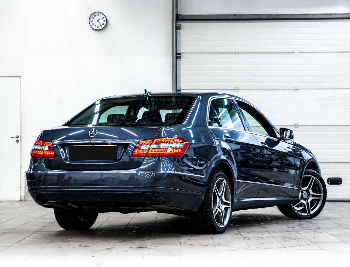 Mercedes-Benz E-Класс с пробегом — 2011 год. Посмотреть фото