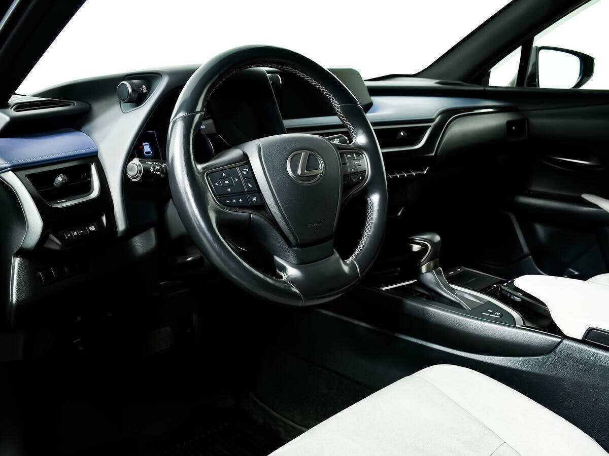 Lexus UX с пробегом — 2019 год. Фото: #12