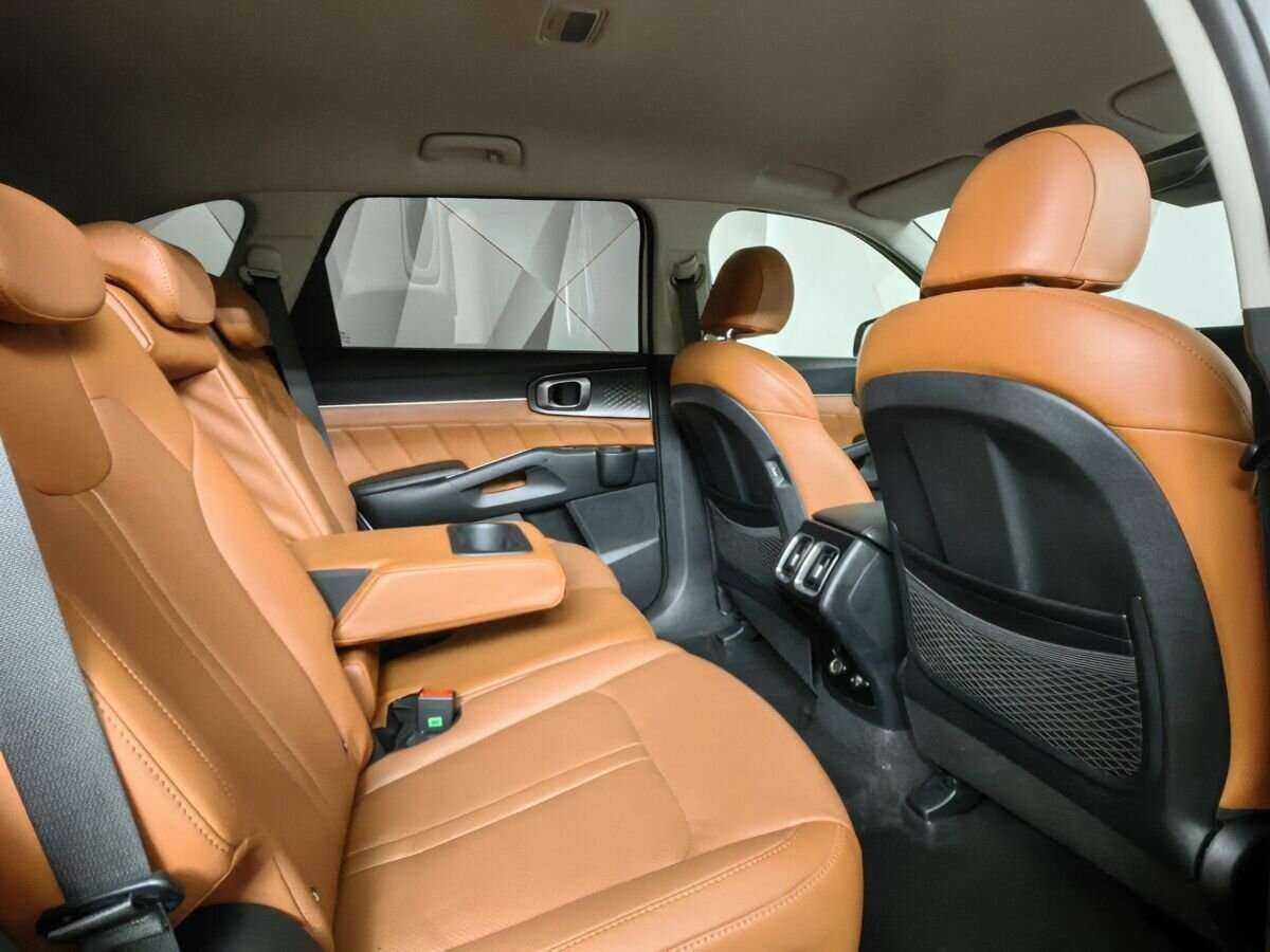 Kia Sorento с пробегом — 2020 год. Фото: #11