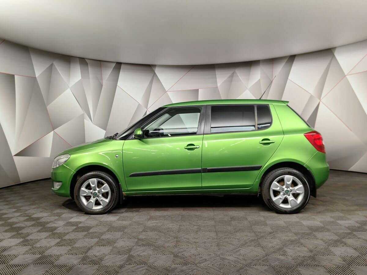 Skoda Fabia с пробегом — 2011 год. Фото: #4
