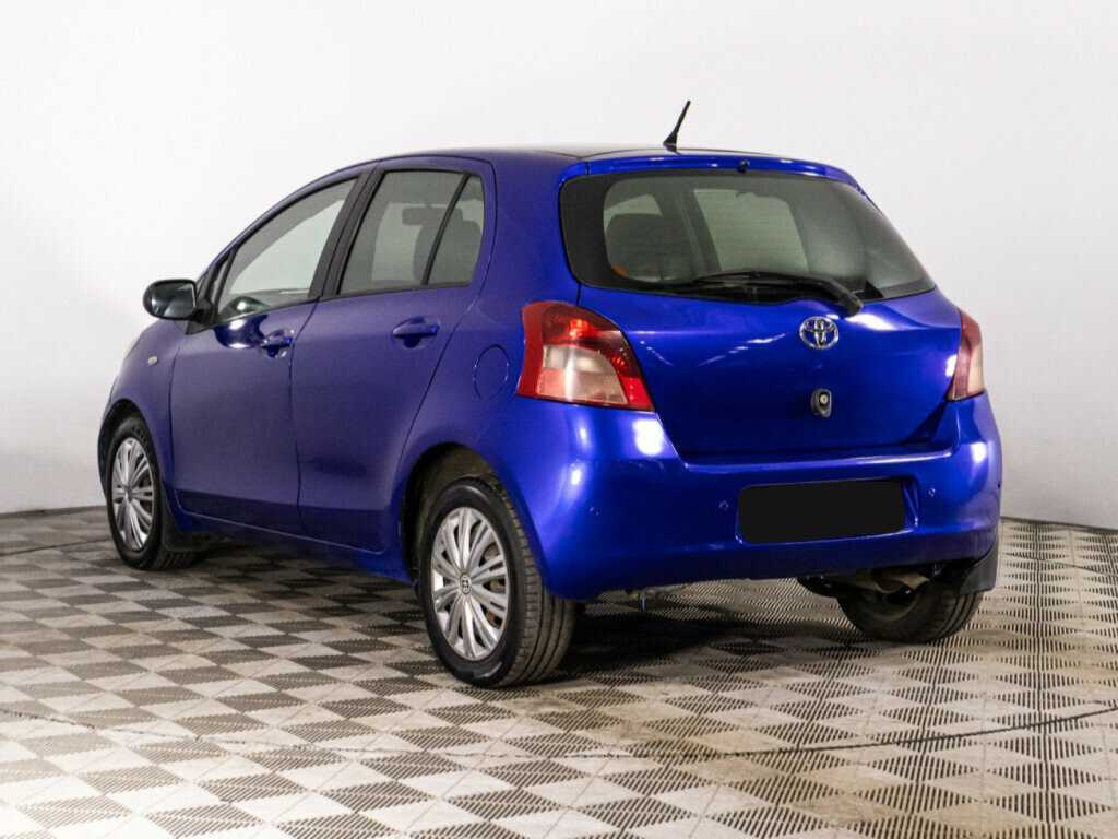 Toyota Yaris с пробегом — 2006 год. Фото: #6