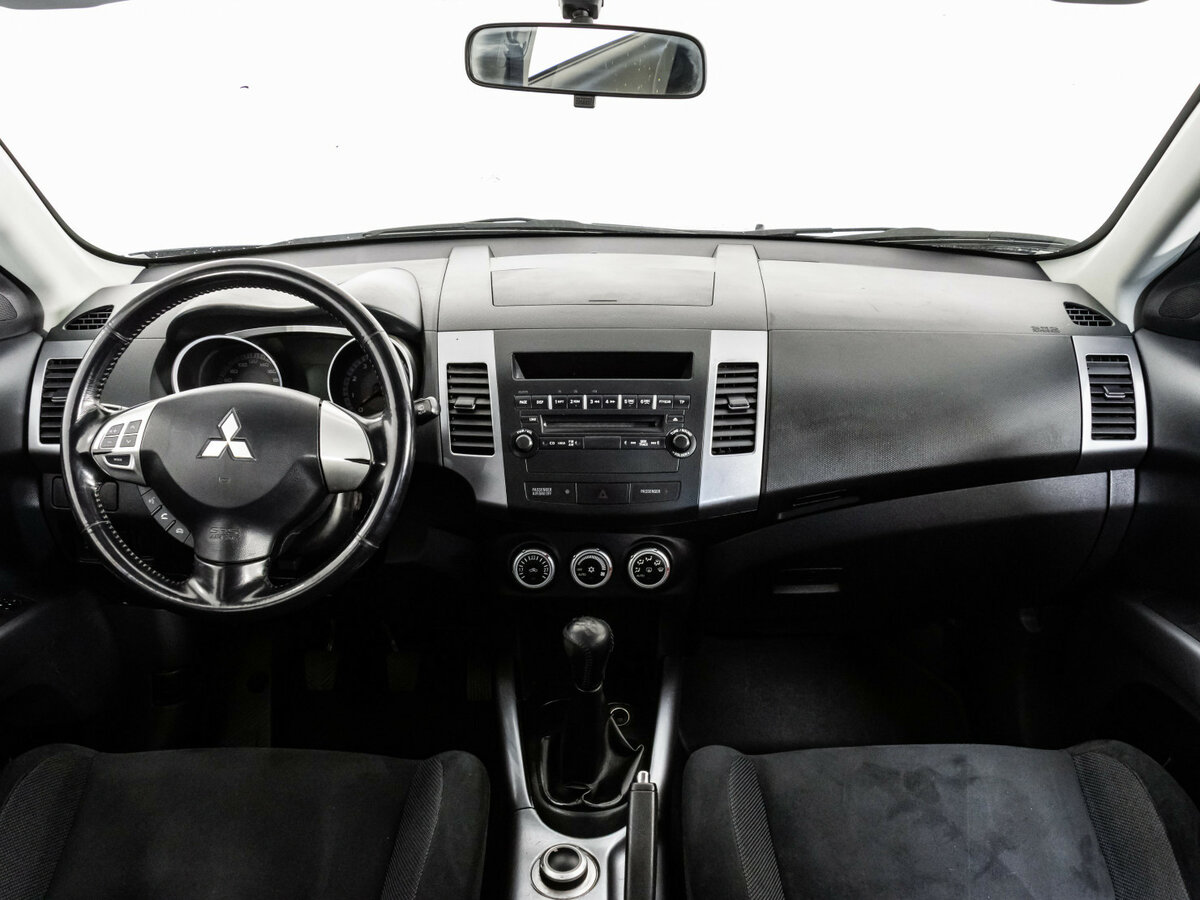 Mitsubishi Outlander с пробегом — 2007 год. Фото: #7