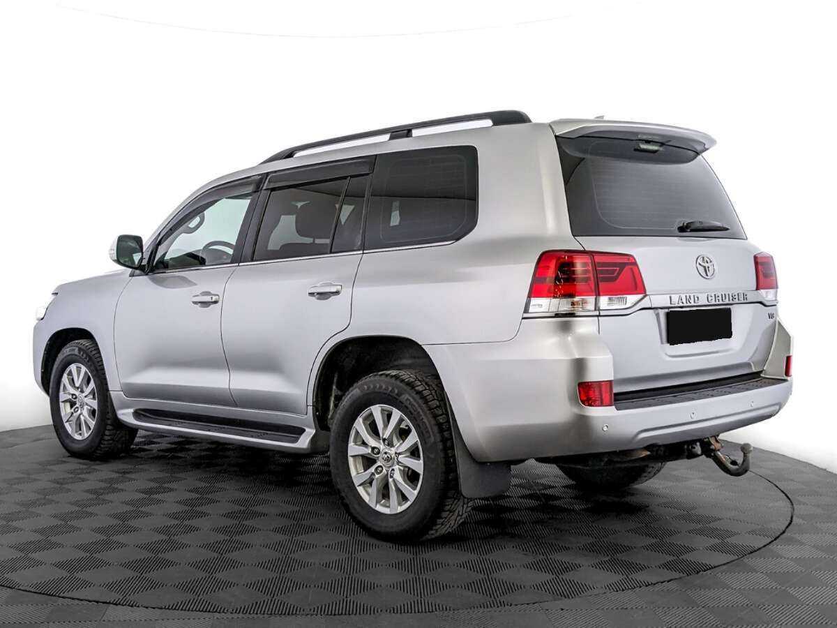 Toyota Land Cruiser с пробегом — 2018 год. Фото: #6