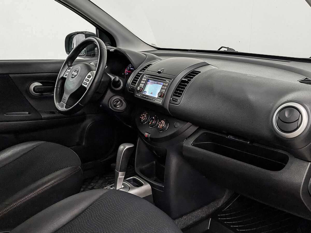 Nissan Note с пробегом — 2011 год. Фото: #12