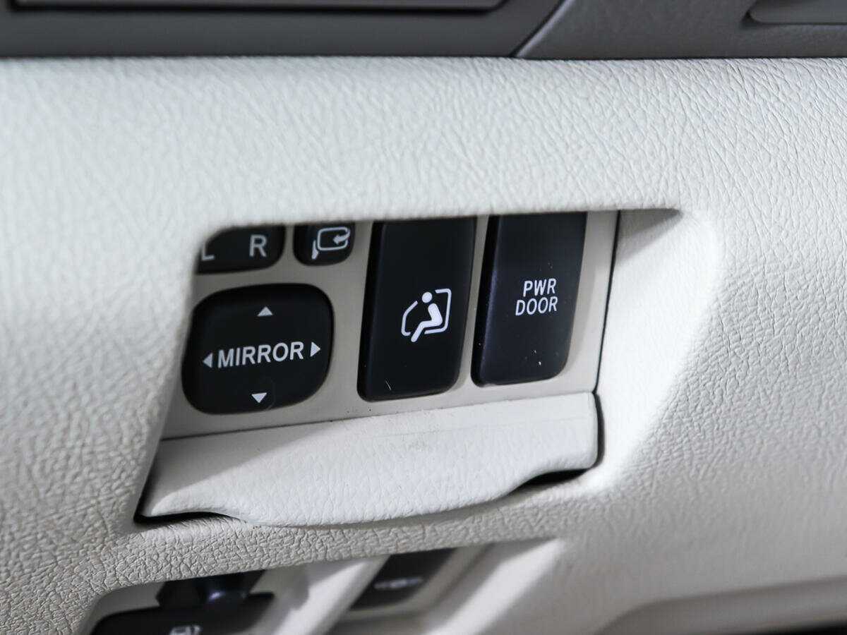 Lexus RX с пробегом — 2008 год. Фото: #19