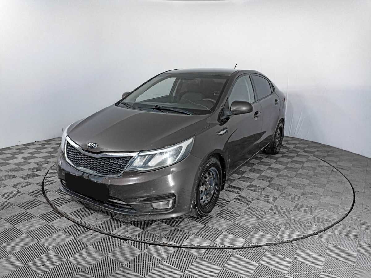 Kia Rio с пробегом — 2015 год. Фото: #0