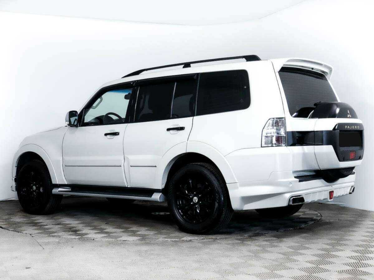 Mitsubishi Pajero с пробегом — 2019 год. Фото: #5