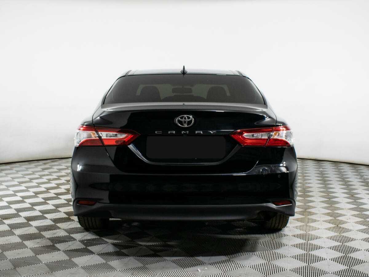 Toyota Camry с пробегом — 2020 год. Фото: #4