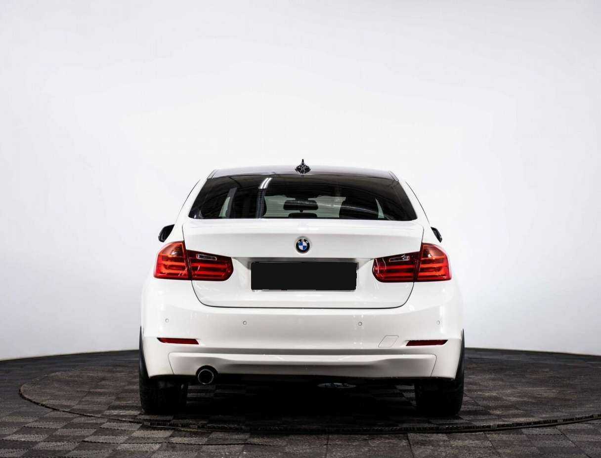BMW 3 серии с пробегом — 2014 год. Фото: #4