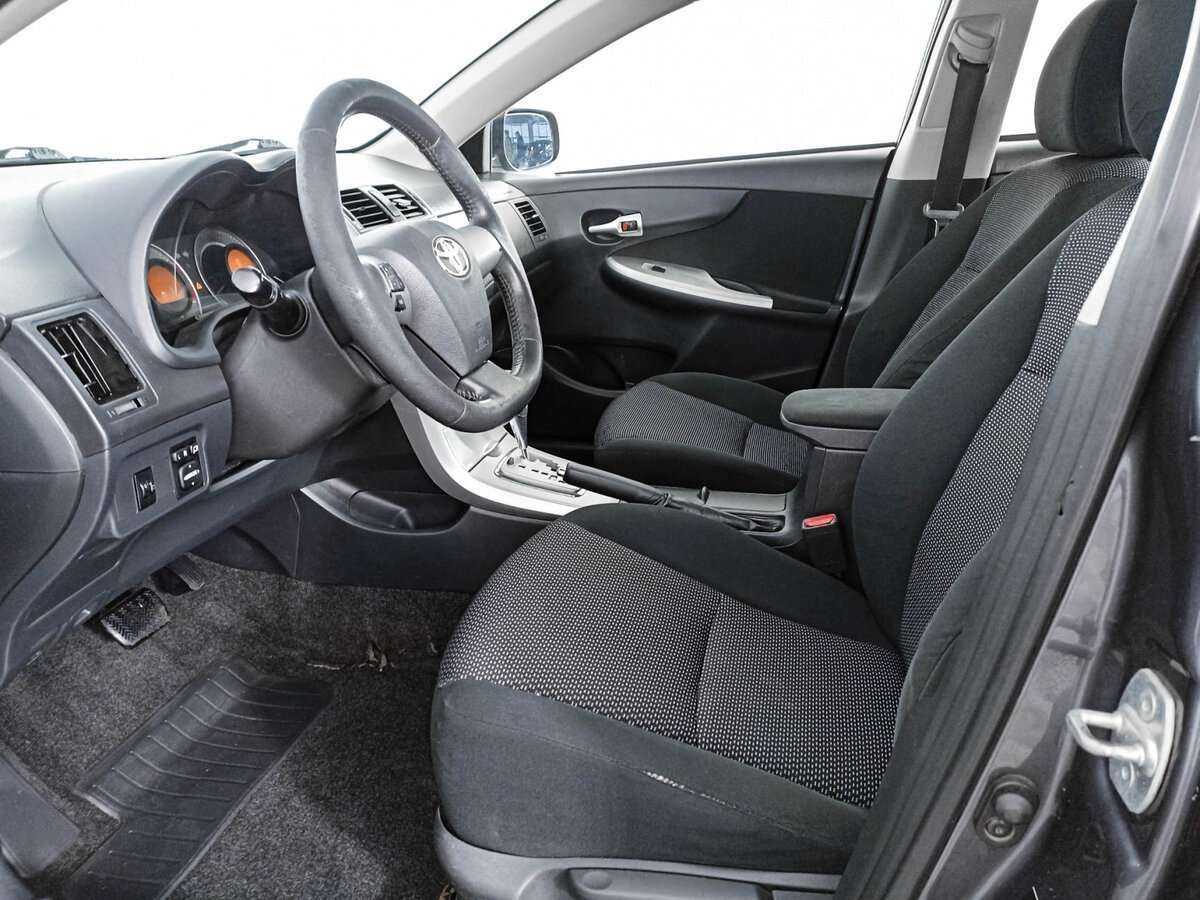 Toyota Corolla с пробегом — 2011 год. Фото: #13