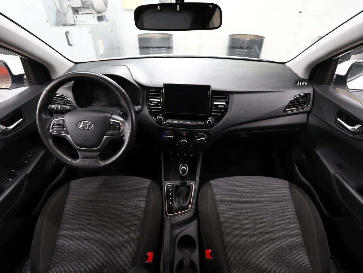 Hyundai Solaris с пробегом — 2021 год. Фото: #15