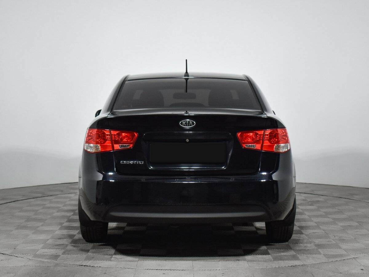 Kia Cerato с пробегом — 2011 год. Фото: #5